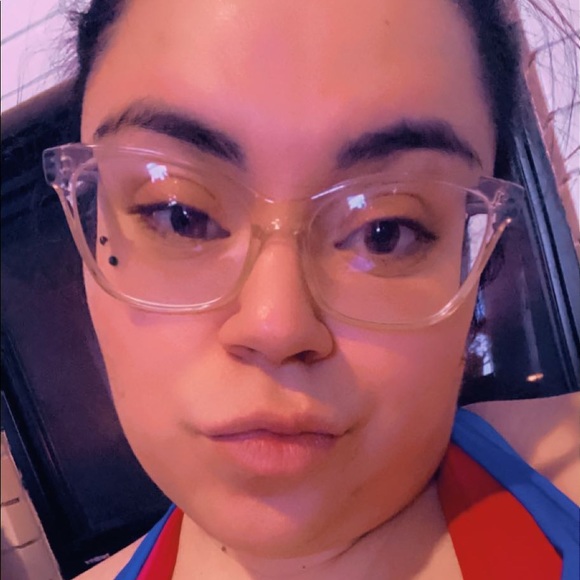 Meet your Posher, Makala - Picture 1 of 1